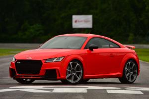 Audi TT RS Coupe 2017 года